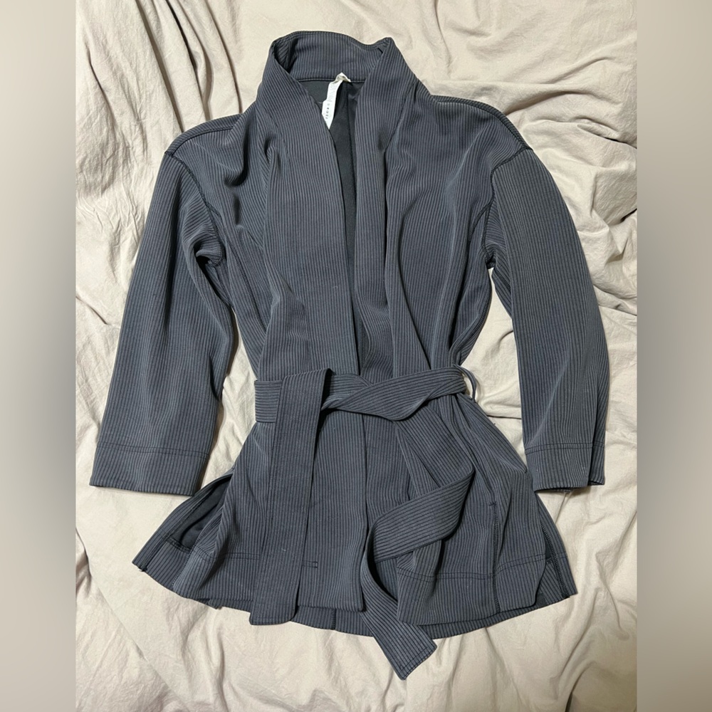 Lululemon Ribbed Softstreme Belted Wrap Robe - Picture 4 of 6